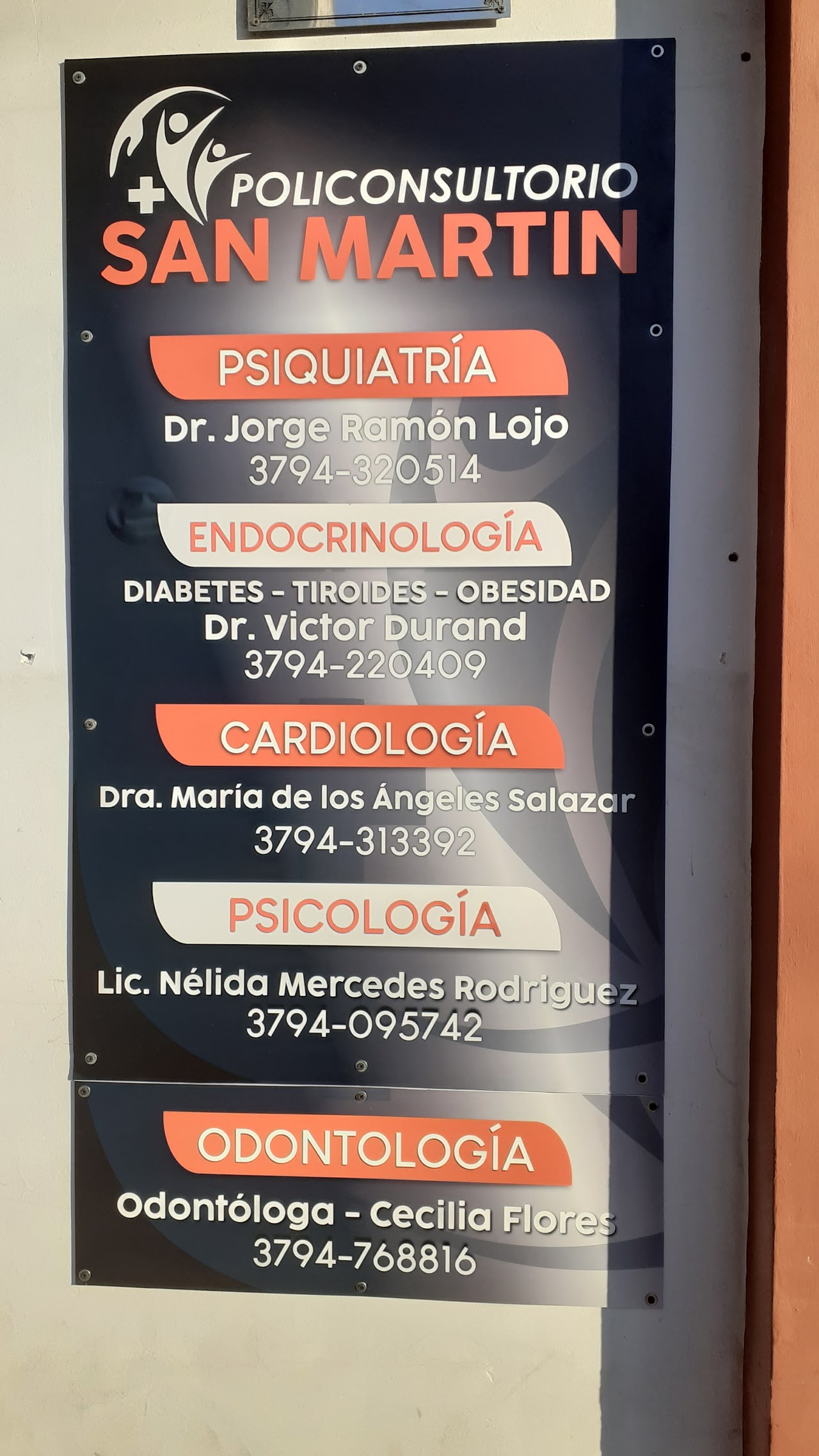 Cartel de ODONTHY, Odontóloga Cecilia Flores
